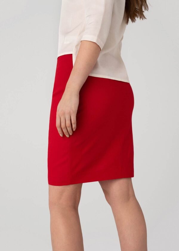 Klasikinis raudonas sijonas vasarai - Tauri Look