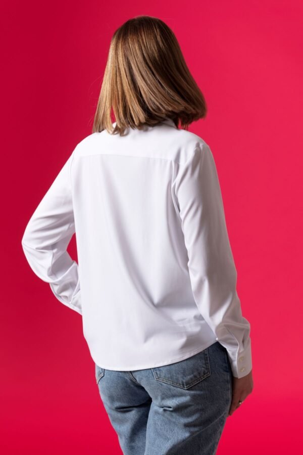 Balti tiesaus kirpimo marškiniai „My own blouse 21“